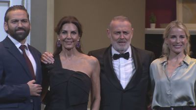 Pastora Vega y Pablo Carbonell protagonizan la comedia 'Género de dudas' en el Teatro Infanta Isabel