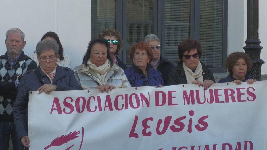 Detenido por matar a puñaladas a su pareja y quemar la casa en Sevilla