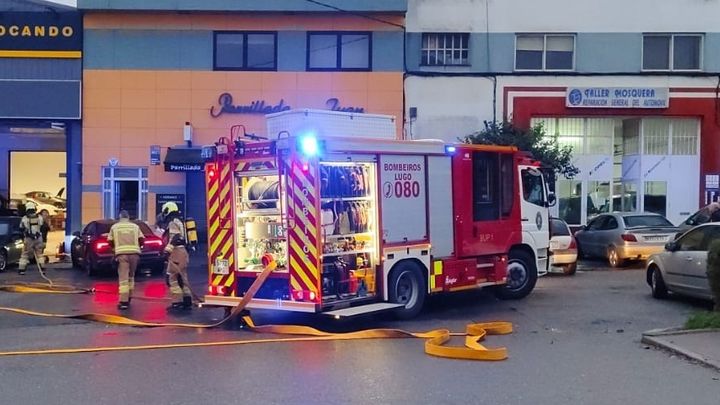 Un muerto y seis heridos en el incendio de una vivienda en Lugo