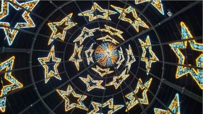 Alcorcón da la bienvenida a la Navidad con el acto de encendido de luces y una verbena