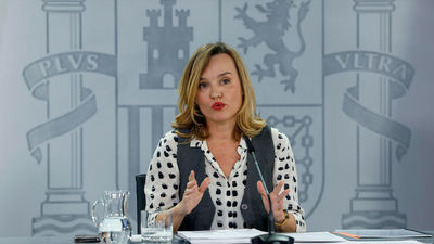 Alegría dice que su reunión con Salazar en un restaurante "fue un error" y afirma sentirse traicionada