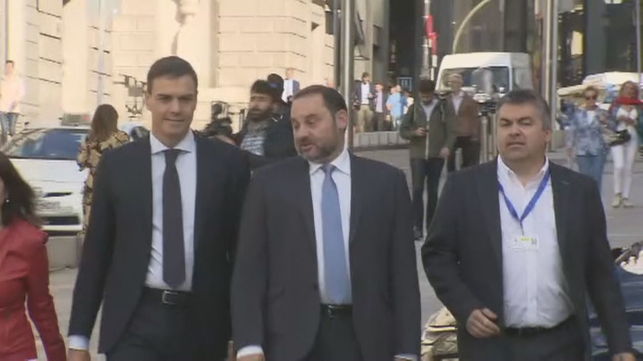 El PSOE y sus imputados: de la complicidad a la distancia