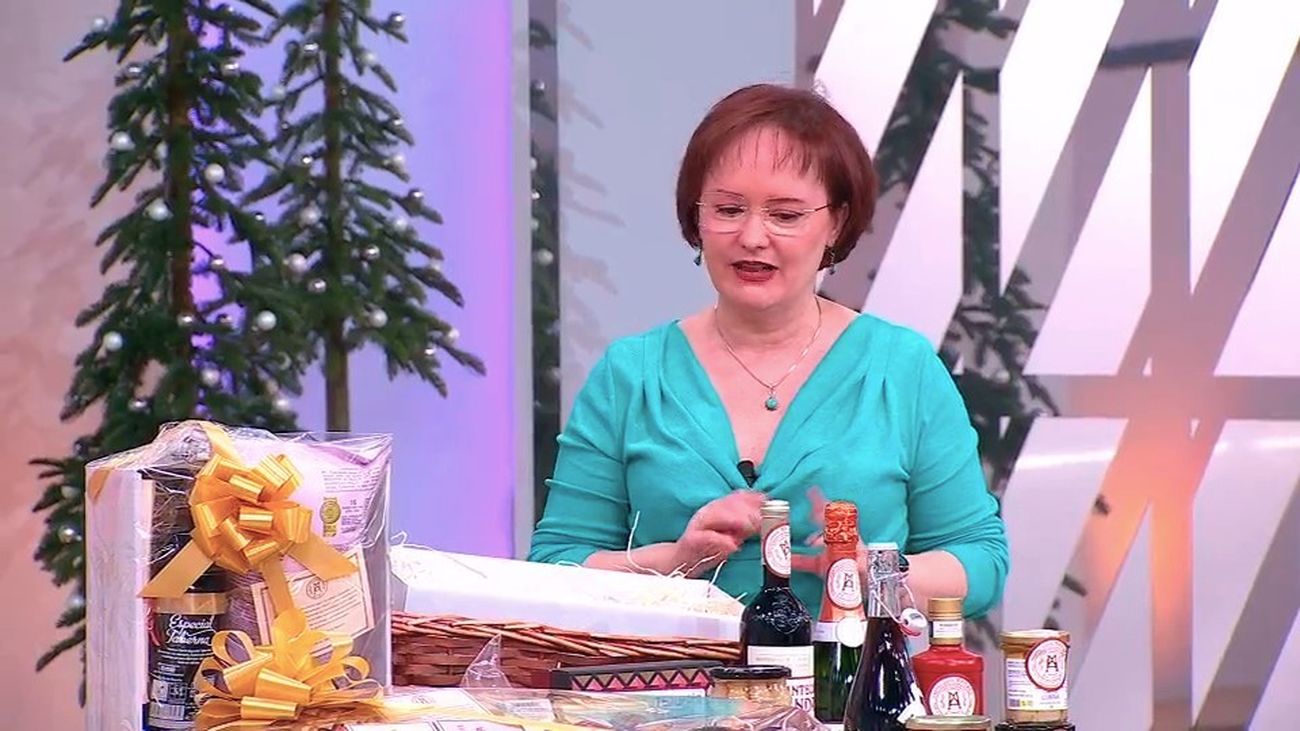 Una mantequería con 150 años de historia mantiene viva la tradición de las cestas navideñas