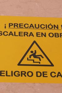 ¡Las obras avanzan! Estos vecinos de Vallecas por fin conseguiran su ascensor