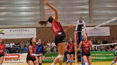 Voleibol Alcobendas vuelve a perder y se acerca al abismo