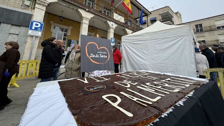 Palmerita gigante de chocolate en una de las ediciones de la feria de Morata de Tajuña
