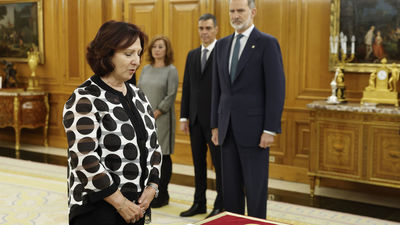 La nueva fiscal general promete el cargo ante el rey Felipe VI