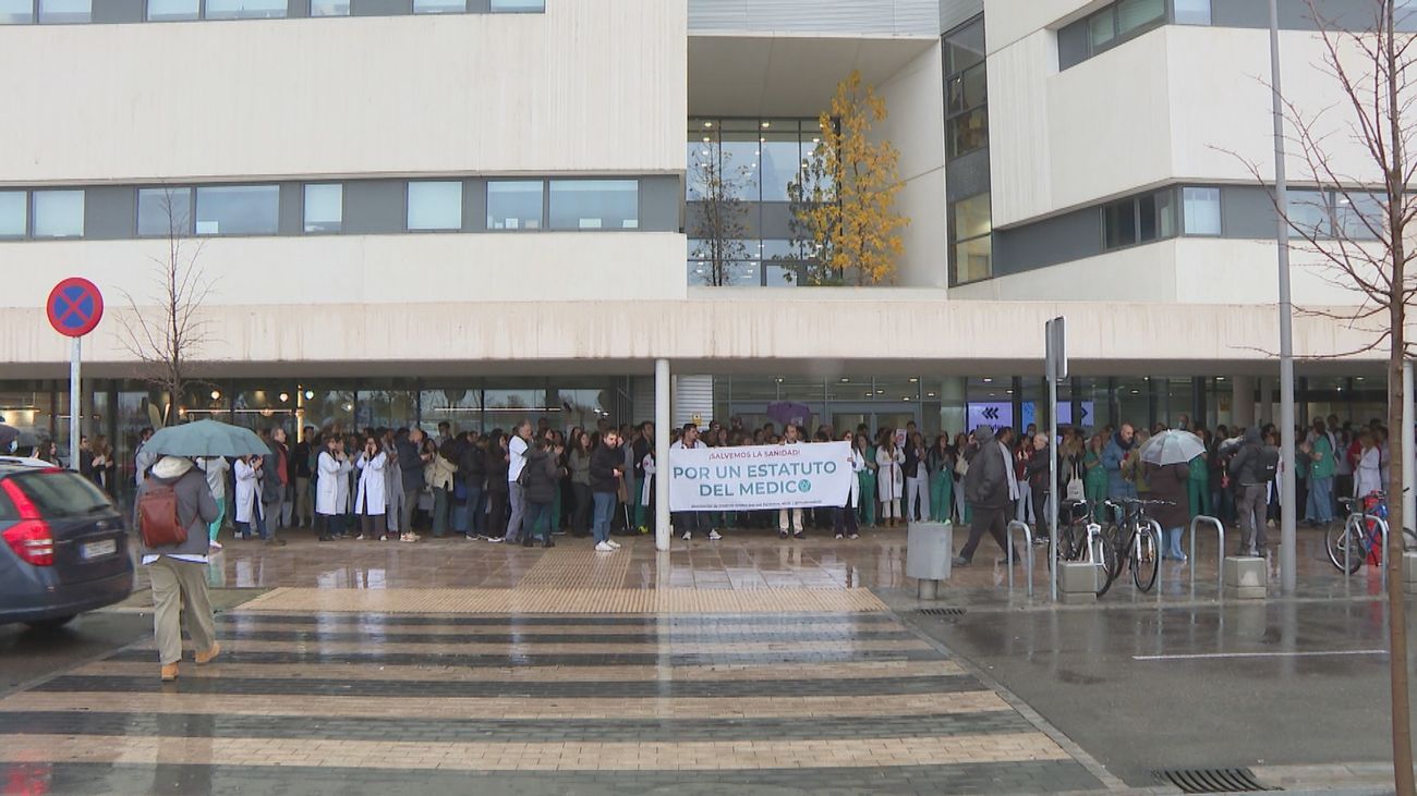 Los médicos encaran su segundo día de huelga tras un seguimiento masivo el primer día