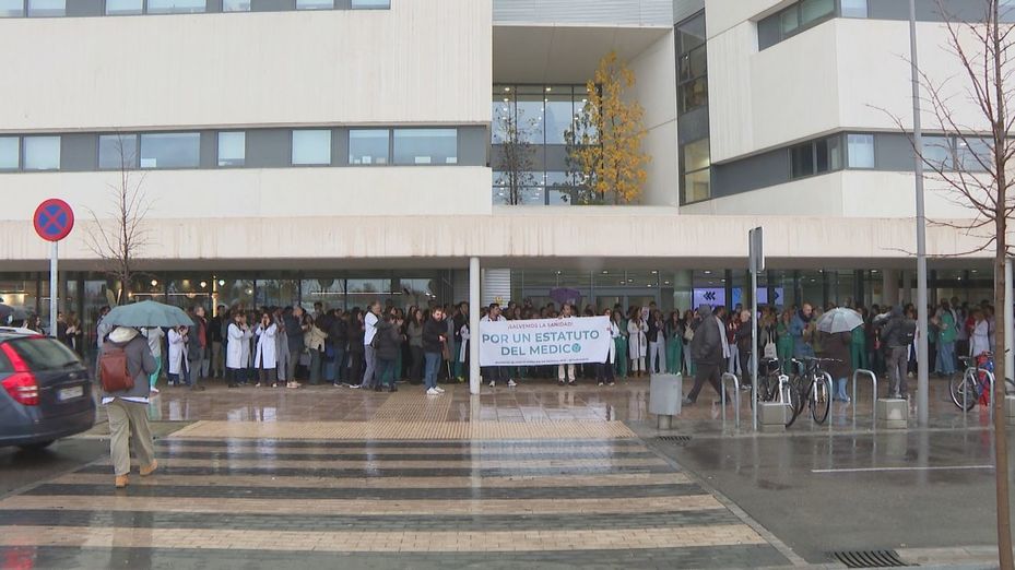 Los médicos encaran su segundo día de huelga tras un seguimiento masivo el primer día