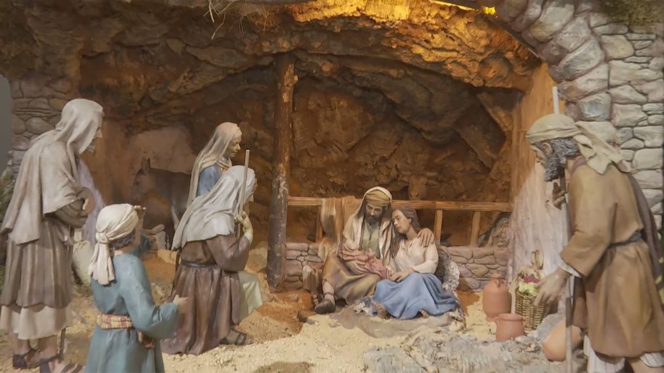 Tres Cantos acoge un belén monumental en homenaje al escultor José Luis Mayo