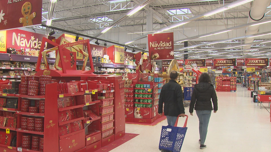 Los españoles gastarán 796 euros de media esta Navidad, según la OCU