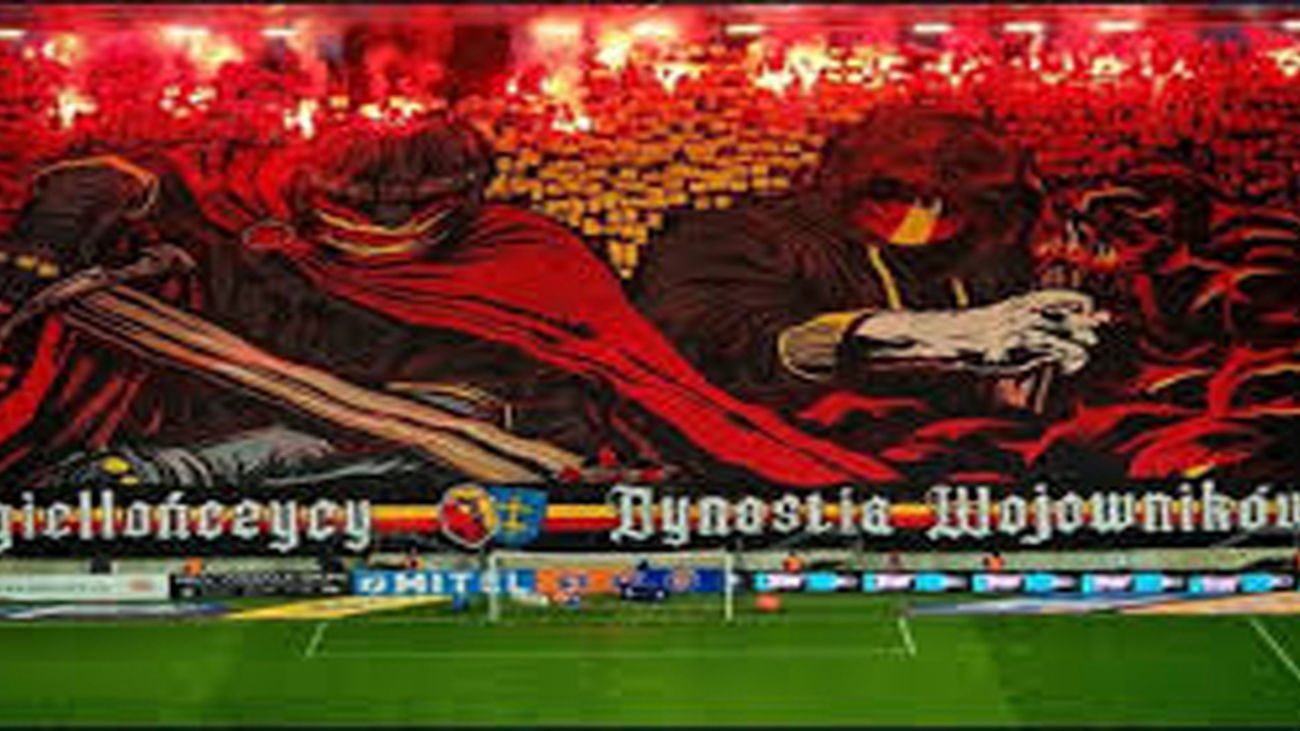 Ultras polacos atacan autobuses del Rayo en una carretera: 10 heridos y 3 hospitalizados