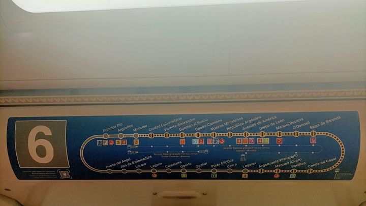 Panel con el tramo en obras de la línea 6 de metro