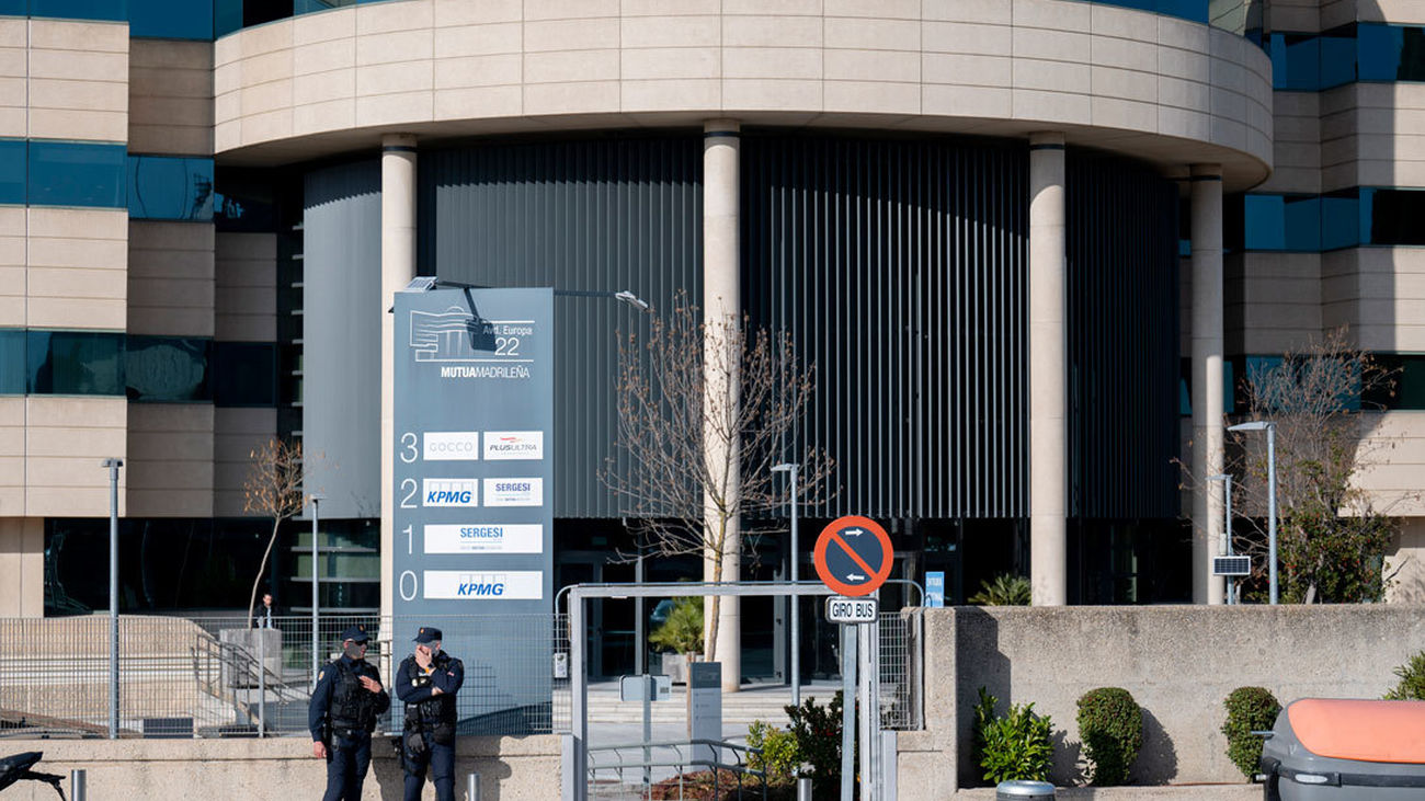 Detenidos el dueño y el director ejecutivo de la aerolínea Plus Ultra