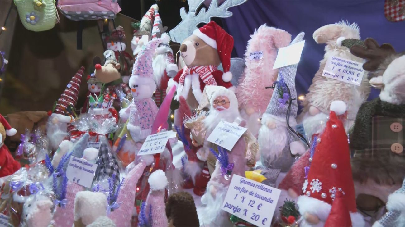 Pinto abre un mercado navideño lleno de magia y tradición