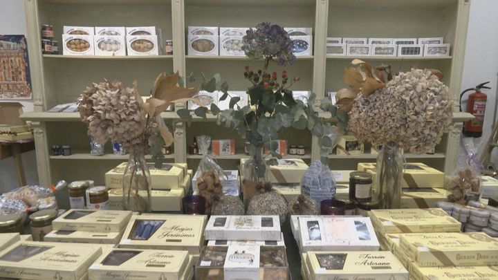 La tienda que trae a Madrid los dulces de los conventos españoles