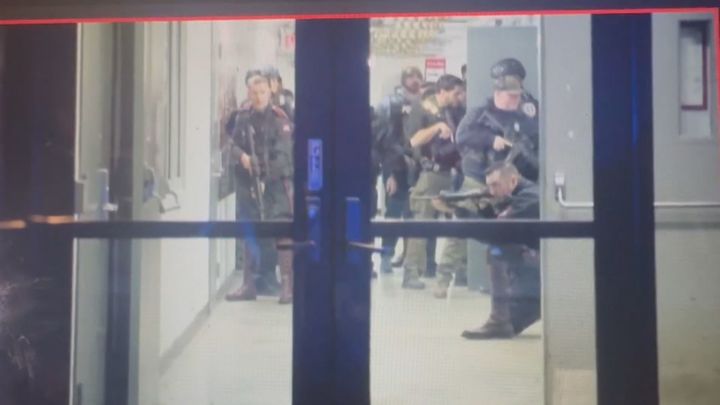 Al menos dos muertos y nueve heridos graves en un tiroteo en la Universidad de Brown (EE.UU)