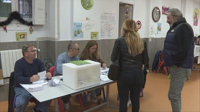 Los chilenos también votan en Madrid para elegir presidente de su país