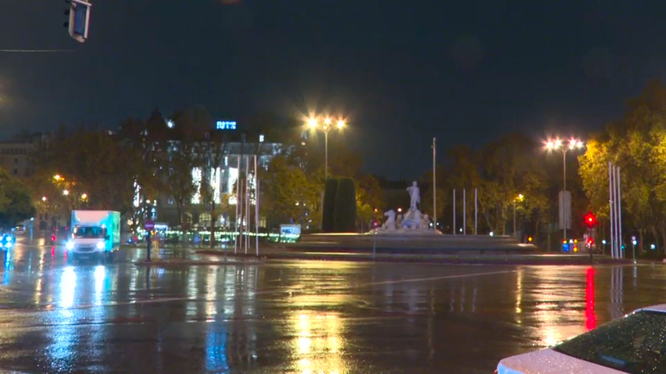 Martes de lluvia en Madrid y de nieve en la Sierra
