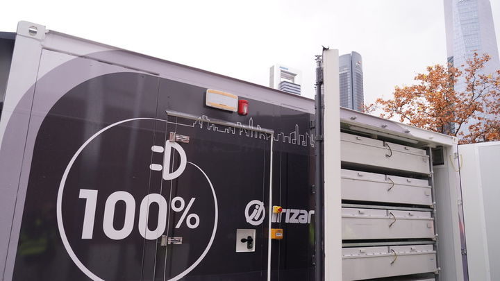 La EMT reutiliza baterías usadas de sus autobuses eléctricos para cargar las nuevas