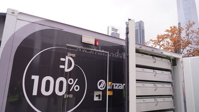 La EMT reutiliza baterías usadas de sus autobuses eléctricos para cargar las nuevas