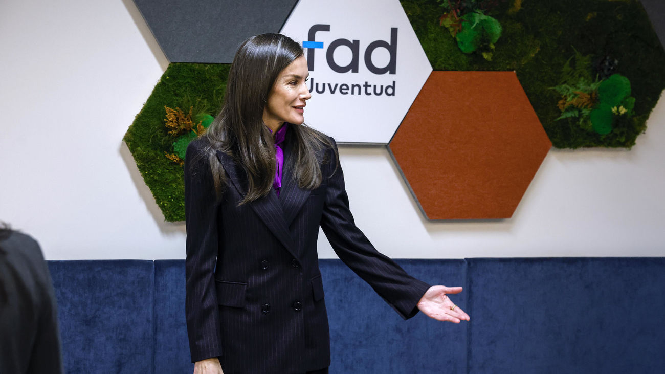 La reina vaticina consecuencias para futuras generaciones por el abuso de las redes sociales