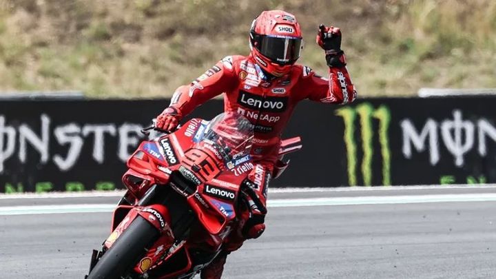 Marc Márquez resurge en 2025 de sus cenizas hasta el Olimpo en un 2025 de ‘oro’ para España