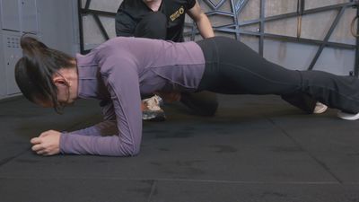 Cómo prevenir el dolor lumbar: 3 ejercicios perfectos para tu día a día