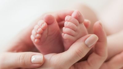 El Hospital Rey Juan Carlos de Móstoles, referente en la humanización del parto en el agua