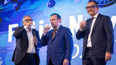 Torres, sobre los rumores de Bordalás al Palace: "Esta muy a gusto aquí y además no sabe inglés"