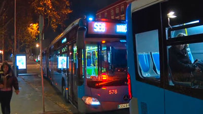 Los buses especiales por el cierre de la L6 de Metro dejan de funcionar de forma gradual