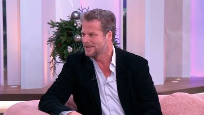 La “noche de la ilusión”: Jota recorre Madrid en busca de la magia previa a la Lotería