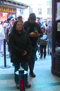 Los últimos rezagados apuran para comprar su décimo de la Lotería de Navidad