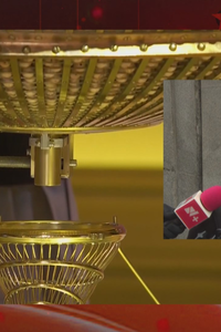 Alegría en la calle Barquillo con el segundo premio de la Lotería de Navidad: "Estamos muy contentos"