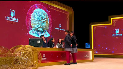 Torrejón de Ardoz sonríe con el sexto quinto premio de la Lotería de Navidad, el 94273