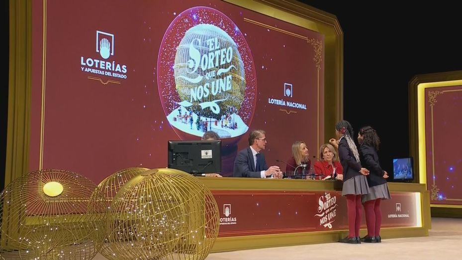 El octavo quinto premio de la Lotería de Navidad es el 18669