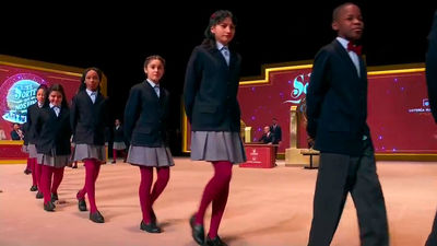 Nervios, disfraces y anécdotas: así se vivió el sorteo de la Lotería de Navidad en el Teatro Real