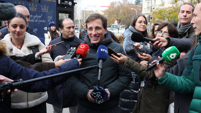 Almeida apuesta por la vivienda "de forma masiva" en Madrid para 2026