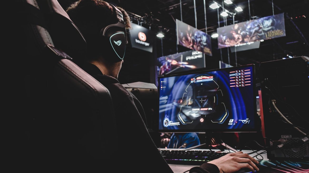 Trabajar en eSports: perfiles, formación y oportunidades en un sector en crecimiento