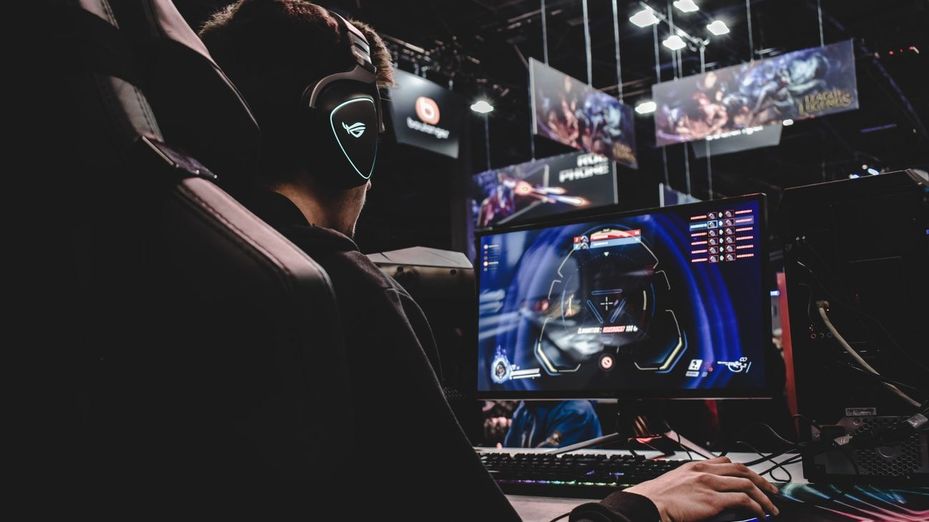 Trabajar en eSports: perfiles, formación y oportunidades en un sector en crecimiento