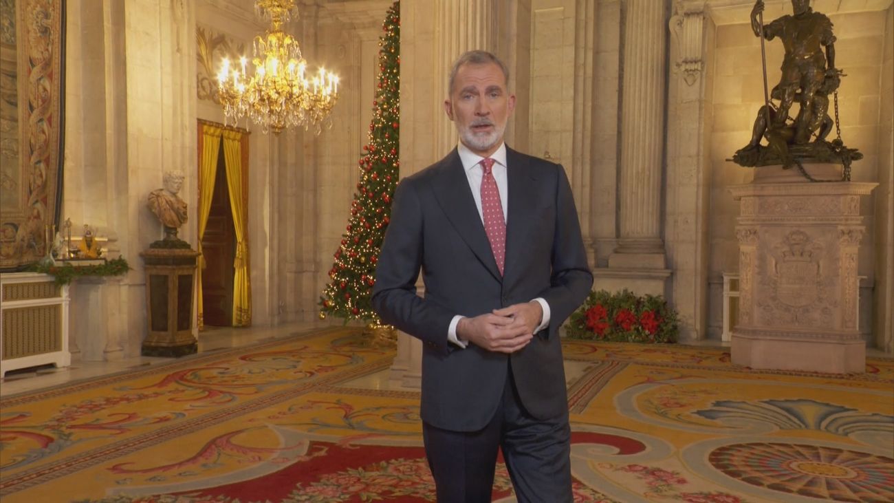 El Rey pide “especial ejemplaridad" al conjunto de los poderes públicos para preservar la convivencia democrática