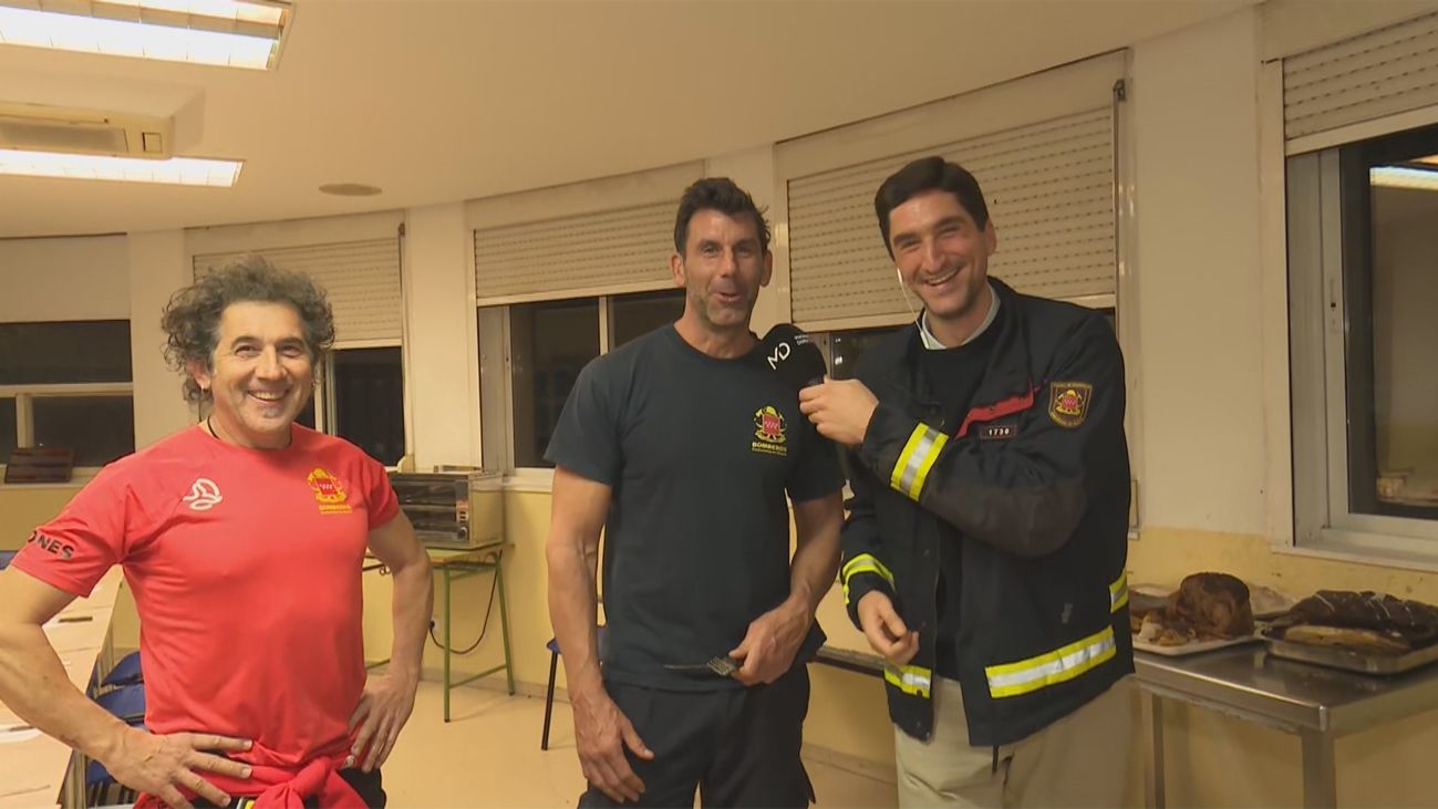 Acompañamos a los Bomberos de Las Rozas en su cena de Nochebuena