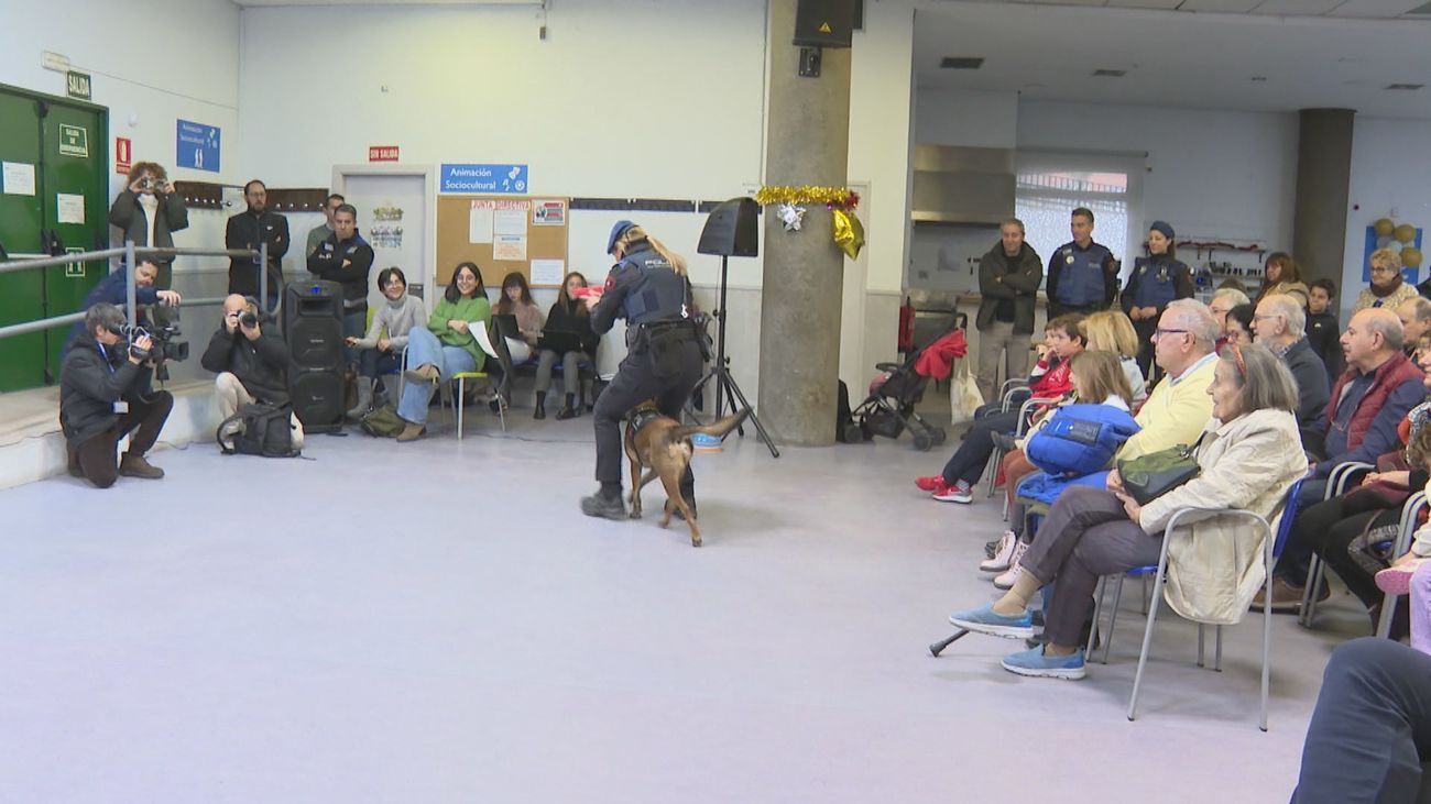 El principal consejo de la Policía Municipal a abuelos y nietos para prevenir riesgos y estafas