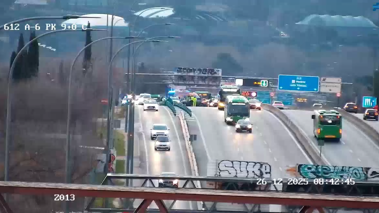 Cortados dos carriles de la A-6 en Aravaca por un accidente de tráfico