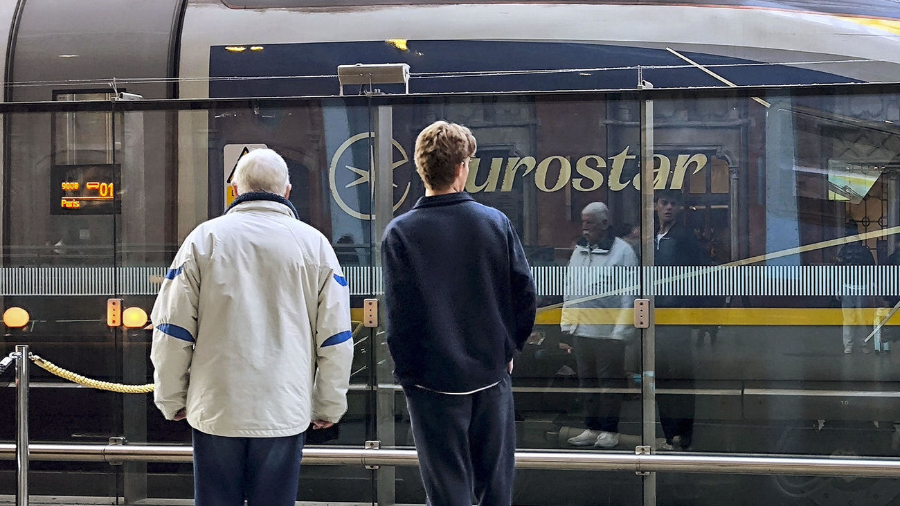 Suspendido el servicio ferroviario en el Eurotúnel por un problema eléctrico