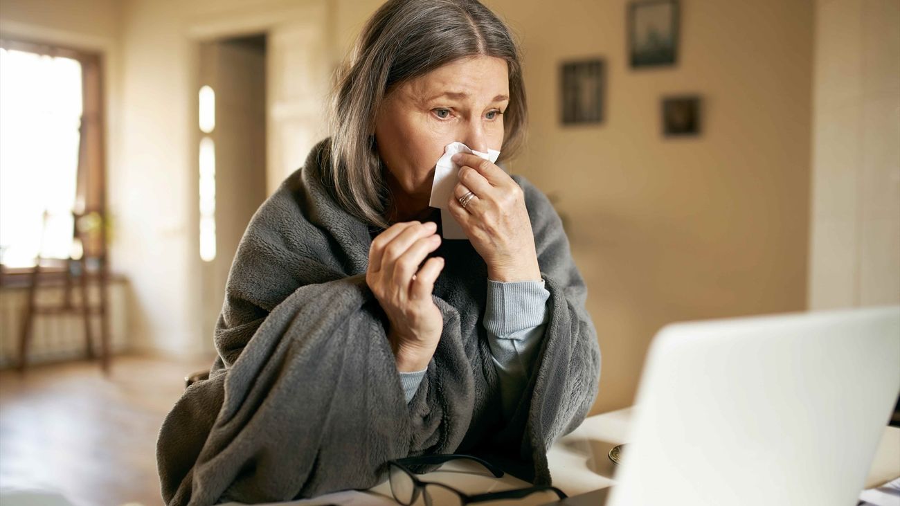 Mujer con gripe