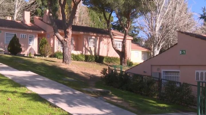 Aumentan las ayudas que la Comunidad de Madrid ofrece a las familias de acogida de la región