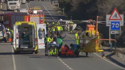 Tres fallecidos en dos accidentes frontales de tráfico en Almería y Asturias