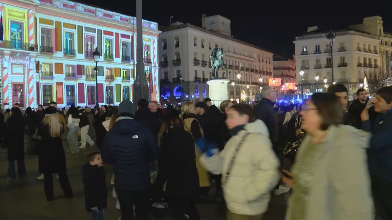 Así encontramos el ambiente de Puerta del Sol a solo un día de la Nochevieja