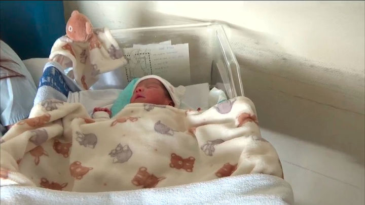 Santiago, el primer madrileño nacido en 2026